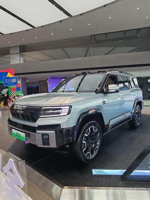 佛山三水区恒鑫润企业管理咨询比亚迪方程豹硬派越野的爆款，英菲尼迪35周年与你共成长